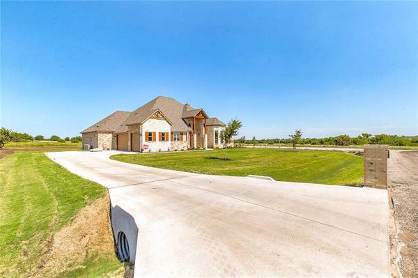 6304 Leo Lane,  Godley,  TX 76044