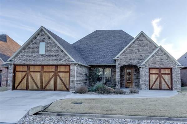 5801 Pebble Beach Drive, Granbury, TX 76049