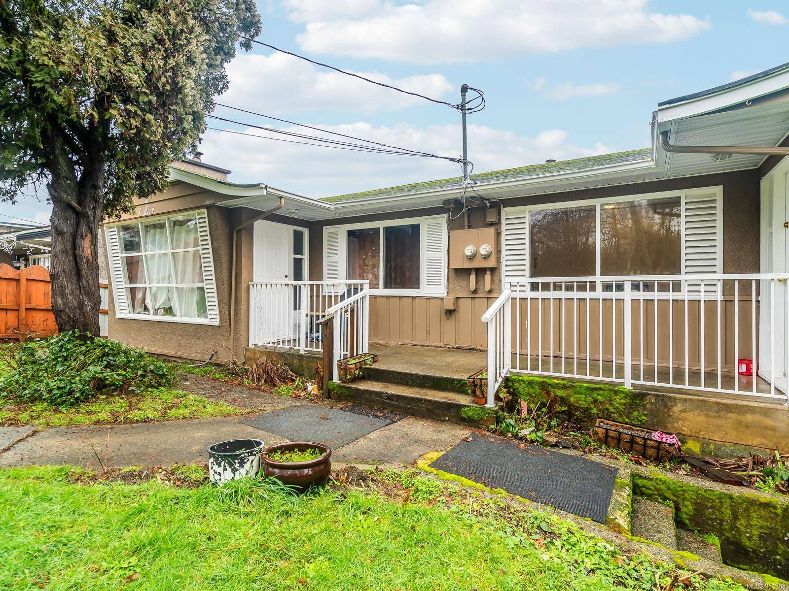 Nanaimo, BC V9R 4M8,265 Princess St