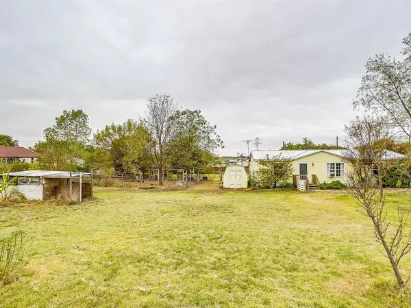 Joshua, TX 76058,5701 Martin Creek Drive