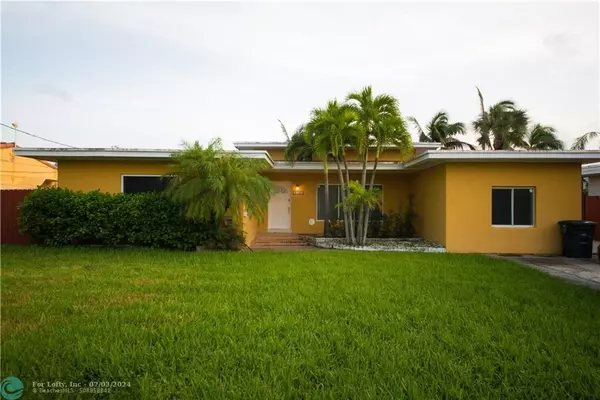 2180 NE 124th St, North Miami, FL 33181