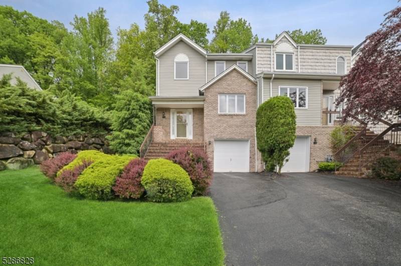 60 Averell Dr, Parsippany-troy Hills Twp., NJ 07950