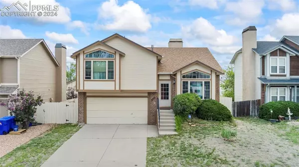 2750 Charlottesville DR, Colorado Springs, CO 80922