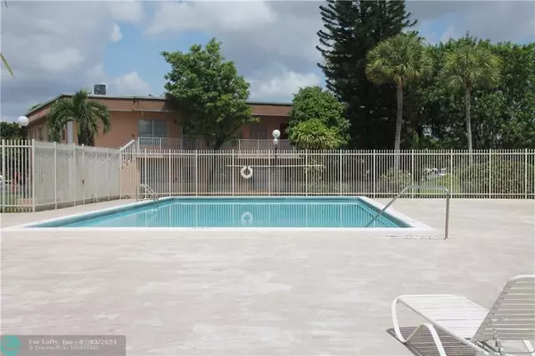 Miami, FL 33175,12801 SW 43rd Dr  #106A