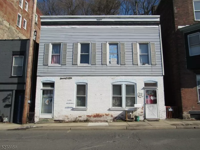 22 N Main St, Phillipsburg Town, NJ 08865