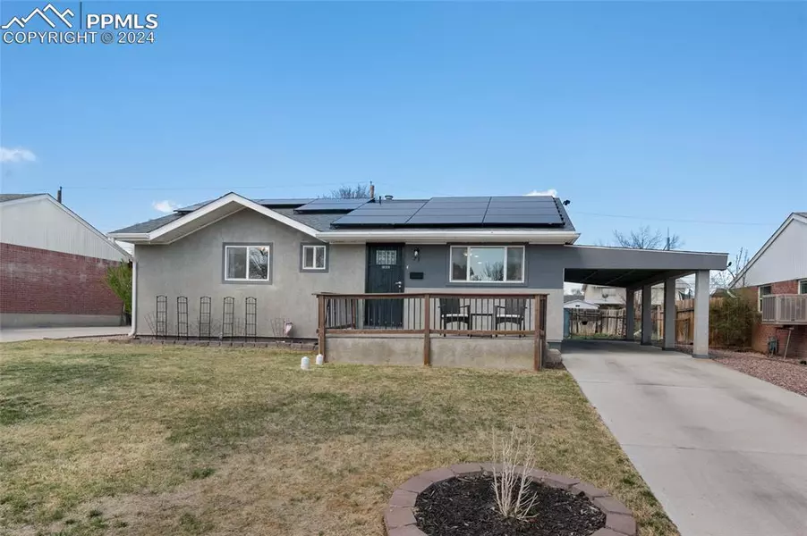 73 Hanson LN, Pueblo, CO 81001