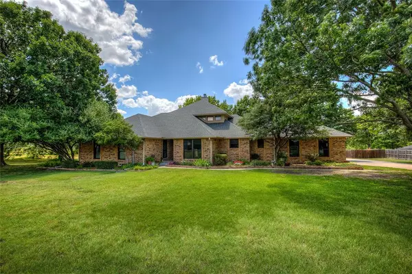 4001 Chiesa Road,  Rowlett,  TX 75088