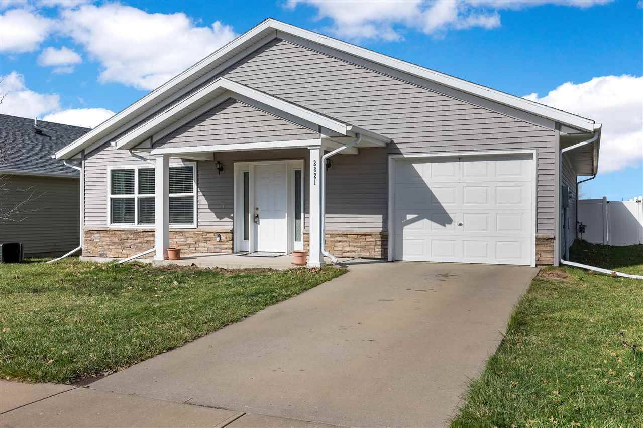 2821 Whispering Meadow, Iowa City, IA 52240