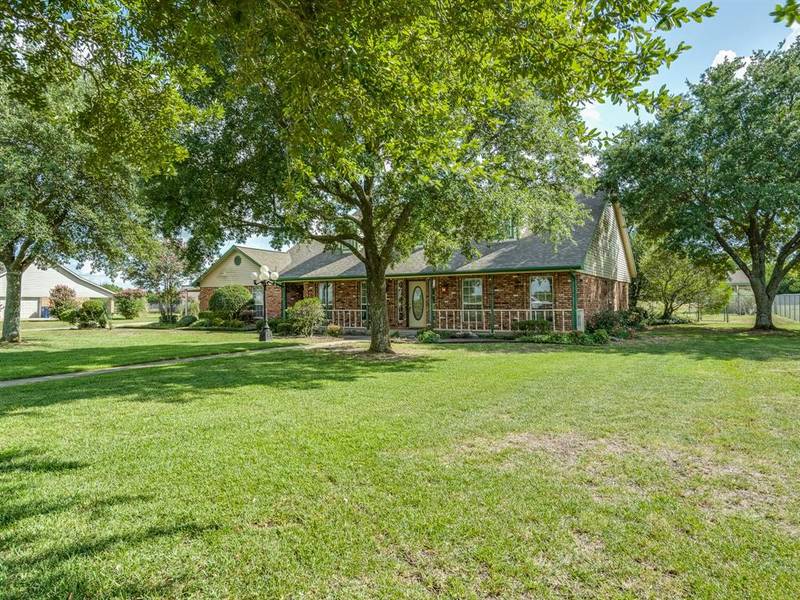 8765 Cleaver Lane, Talty, TX 75160