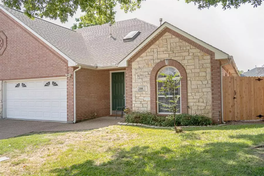 2501 Autumn Shade Court, Bedford, TX 76021