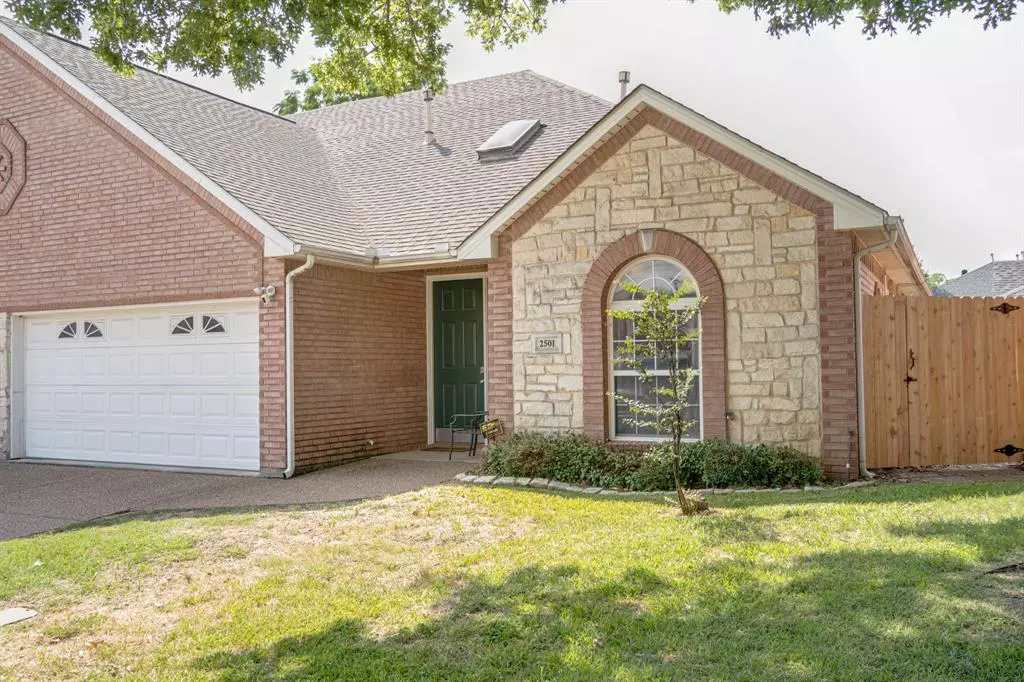 Bedford, TX 76021,2501 Autumn Shade Court