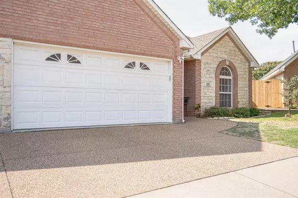 Bedford, TX 76021,2501 Autumn Shade Court