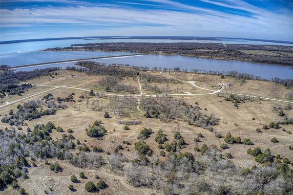 191 Lago Vista Drive, East Tawakoni, TX 75472