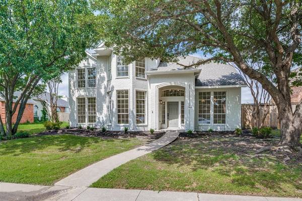 7409 Silverthorn Drive, Rowlett, TX 75089