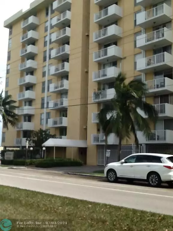 2020 NE 135  #911, North Miami, FL 33181