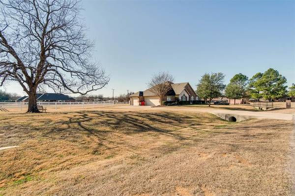 Burleson, TX 76028,5100 CHASE LANDING Drive