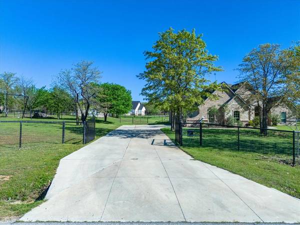 Paradise, TX 76073,648 County Road 3470