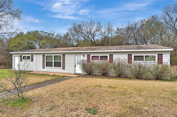 43 Glenda Lane, Denison, TX 75021