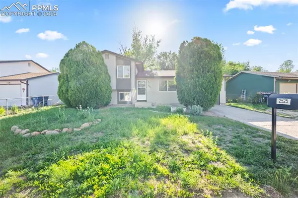 Colorado Springs, CO 80916,2525 Gina DR