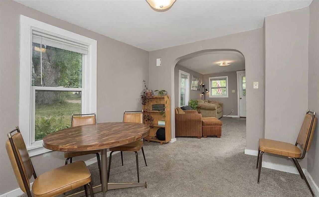 1103 4th Ave, Iowa City, IA 52240