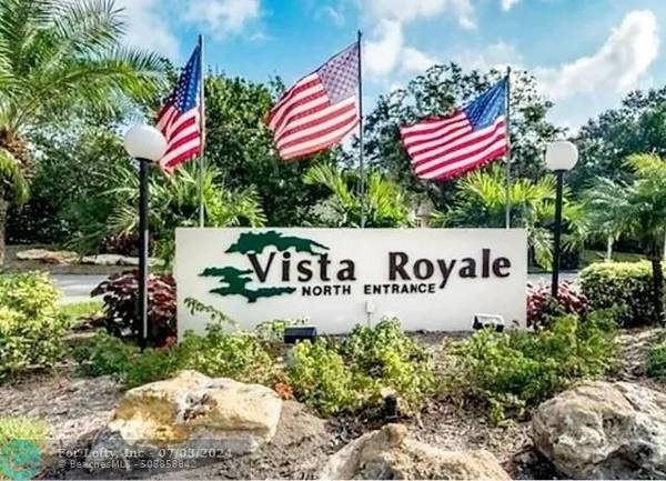 Vero Beach, FL 32962,17 Vista Palm Lane  #206