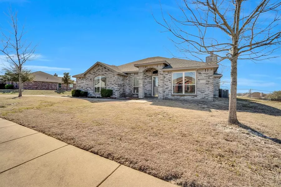 1520 Sunnydale Drive, Midlothian, TX 76065