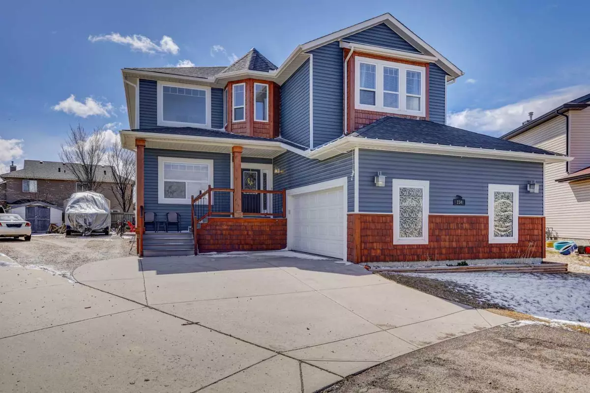 Airdrie, AB T4B 2N6,234 Canoe SQ SW