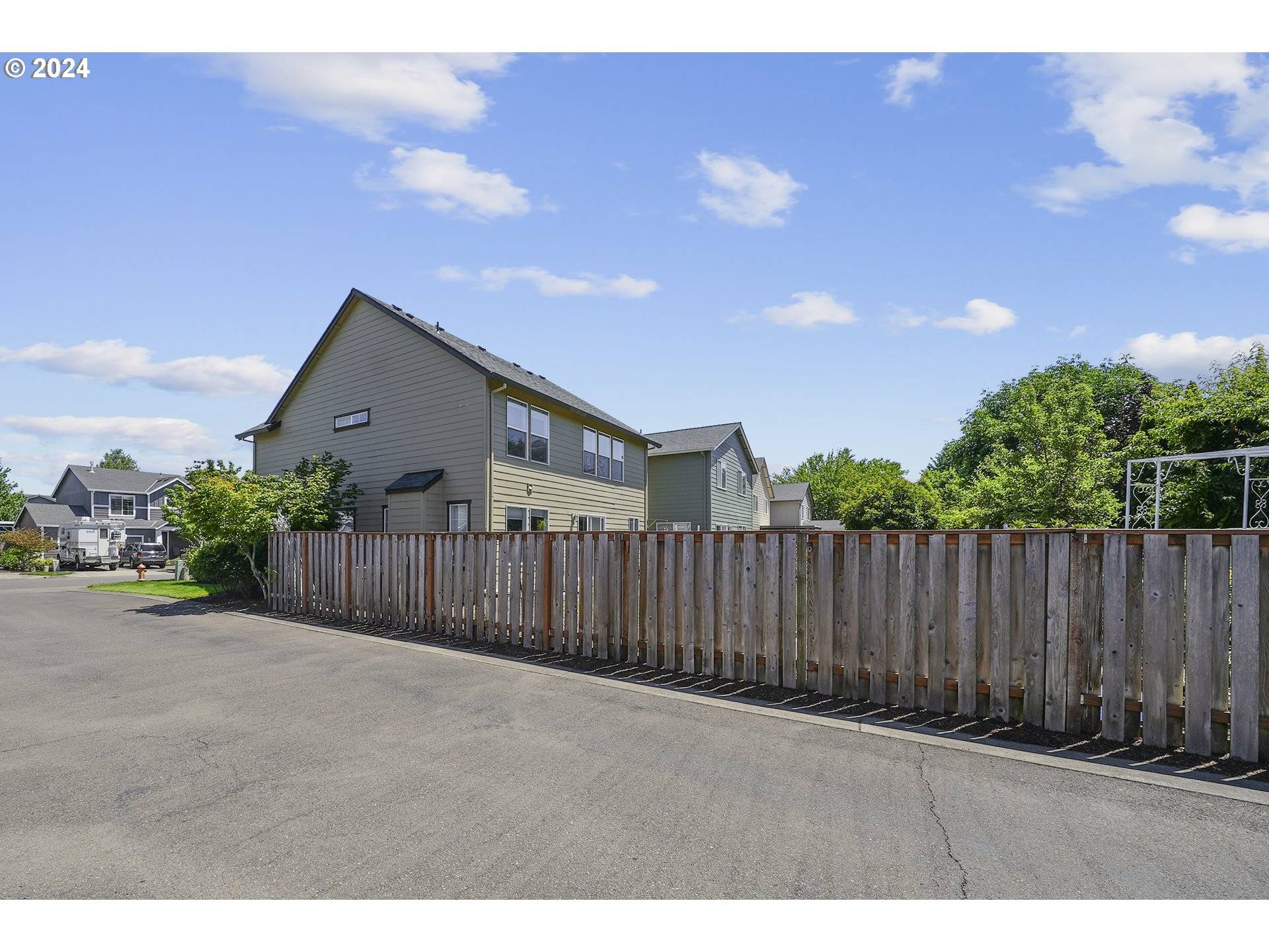 Corvallis, OR 97333,1220 SE BROOKSIDE WAY