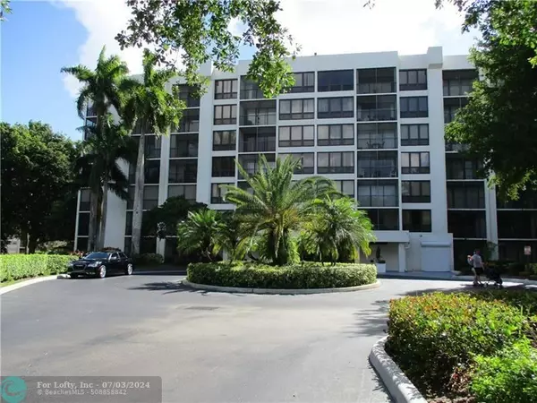 Boca Raton, FL 33433,5951 WELLESLEY PARK DRIVE  #404