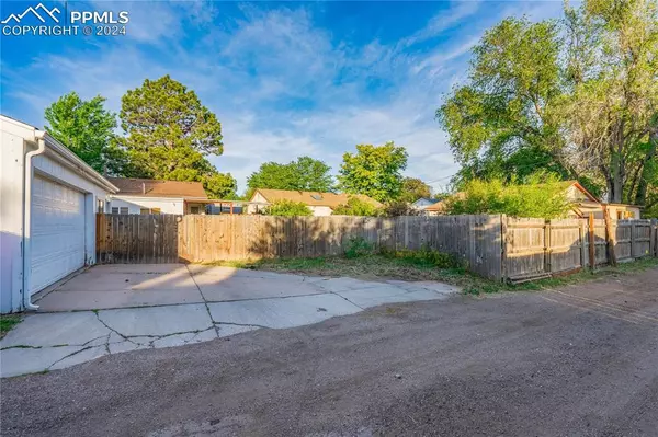 Colorado Springs, CO 80907,3120 Jon ST