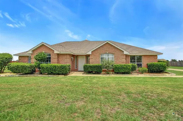 5030 April Lane, Waxahachie, TX 75165