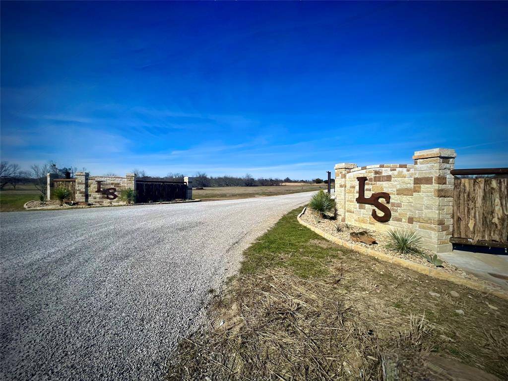 Perrin, TX 76486,934 Old Oran Road