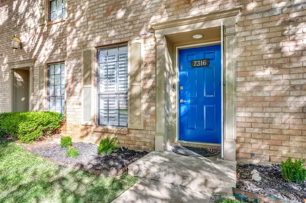 Fort Worth, TX 76133,7316 Kingswood Circle