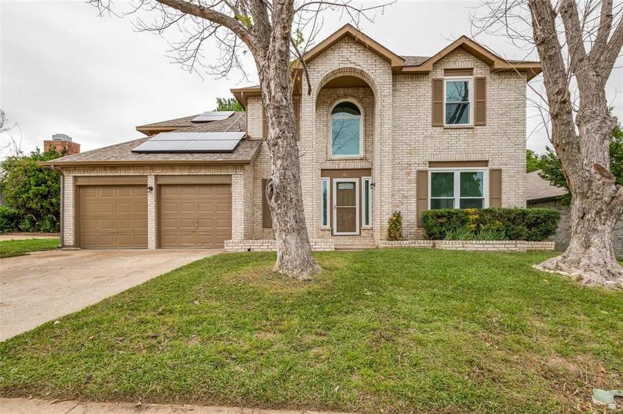 1701 Raton Drive, Arlington, TX 76018