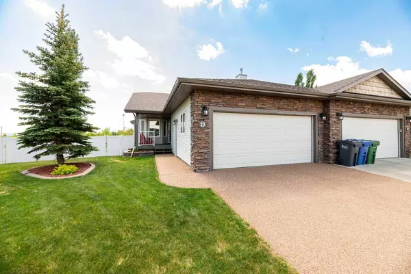 Red Deer, AB T4R 0E4,23 Victor Close