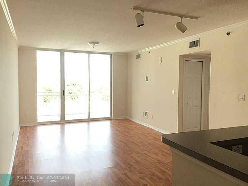 Miami, FL 33133,2665 SW 37th Ave  #815