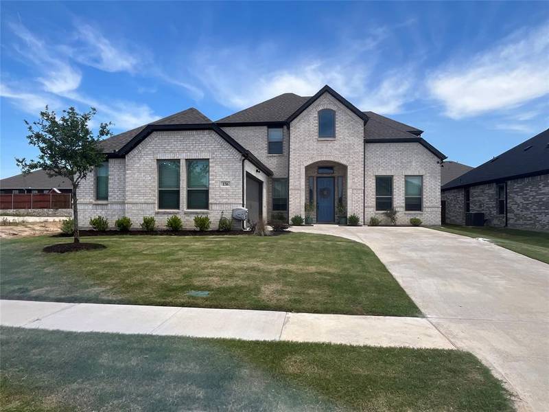 136 Bowling Green Avenue, Red Oak, TX 75154