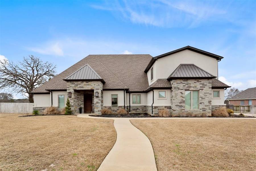 300 Deer Crossing, Bullard, TX 75757