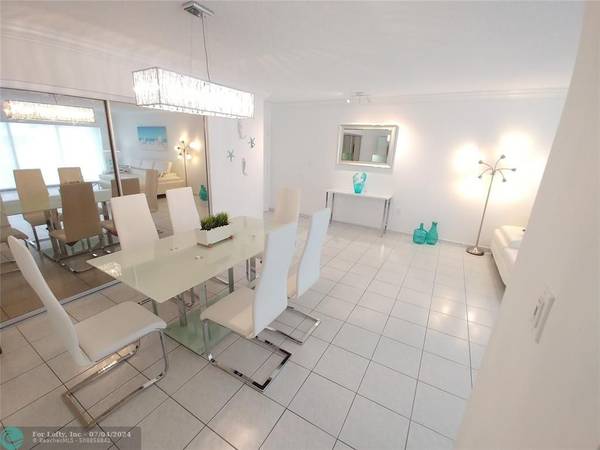 Sunny Isles Beach, FL 33160,200 178th Dr  #607