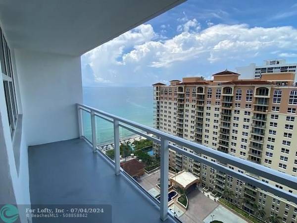 Hallandale Beach, FL 33009,2030 S Ocean Dr  #2010