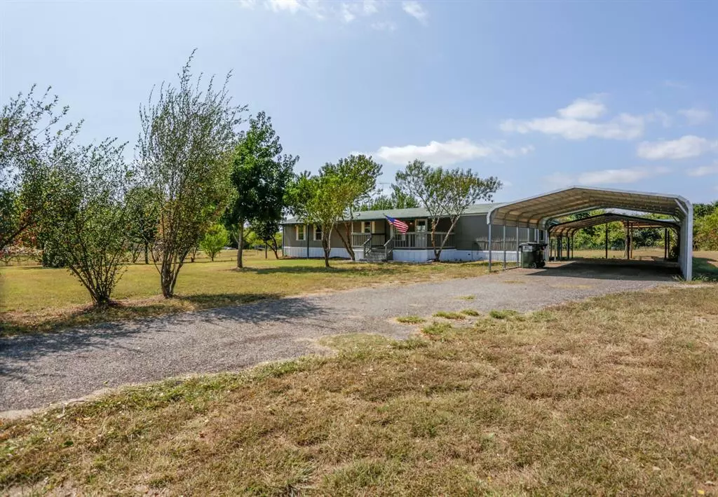 Poolville, TX 76487,216 Salt Grass Circle