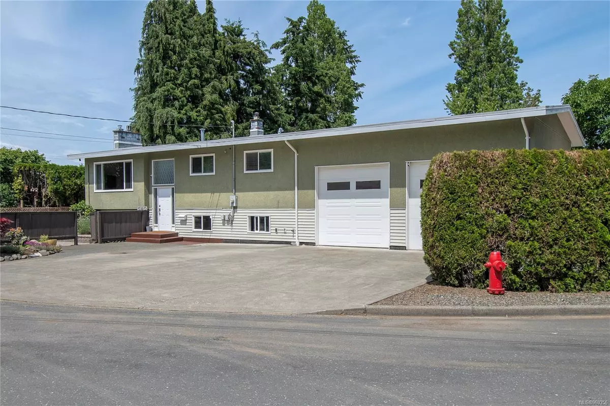 Campbell River, BC V9W 3Y7,540 Frederick Cres