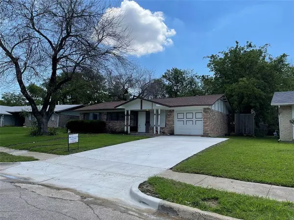 3022 Steven, Irving, TX 75062