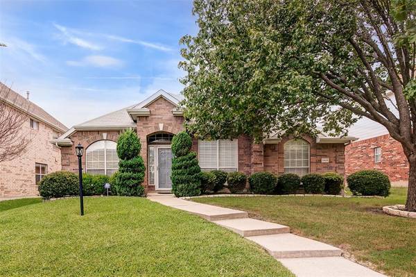 2429 Hunters Run Drive, Plano, TX 75025