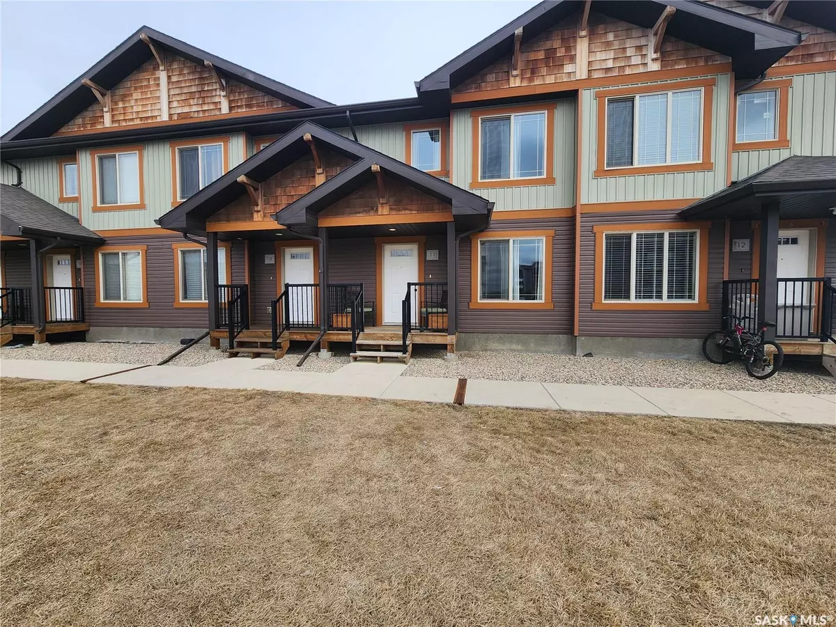 Weyburn, SK S4H 3B8,880 5TH STREET NE #11