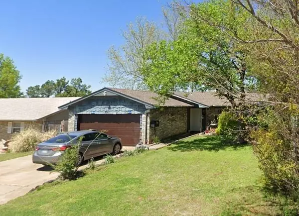 331 W Silverwood Drive, Midwest City, OK 73110