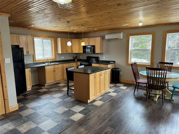 Bellevue, NL A0B1B0,160 Main Road