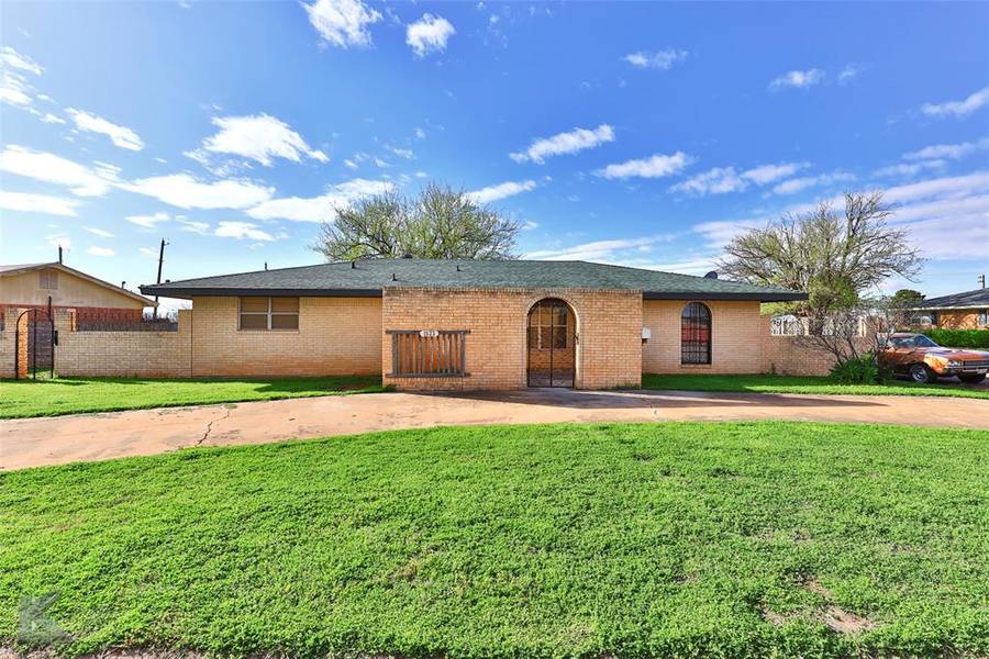 1523 Heath Street, Merkel, TX 79536