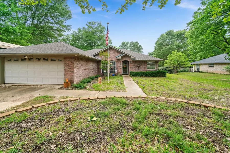 15906 Brittain Court, Lindale, TX 75771