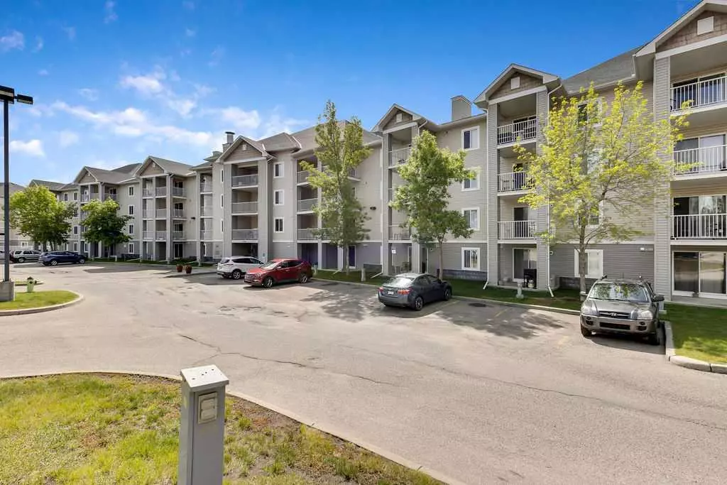 Calgary, AB T2A7Z2,1620 70 ST SE #3218